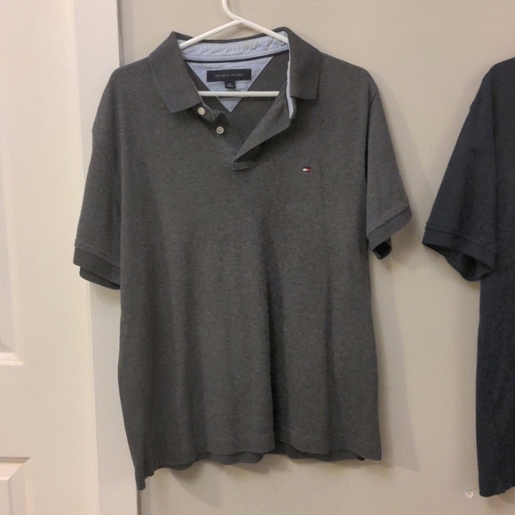 Tommy Hilfiger Polo Size Large - Picture 3 of 5